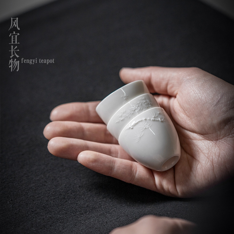 风宜长物手工浮雕梅兰竹白瓷茶杯功夫主人杯茶道雅玩陶瓷家用复古