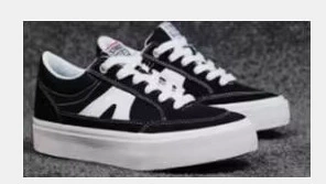 Classic low sneakers for men and women, sports shoes