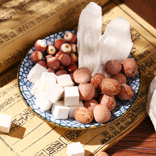 Sishen Soup Vacuum Packaging Poria, Lotus Seeds, Gorgon Fruit, Chinese Yam, Siwu Decoction Tea can be boiled, soup can be made, porridge can be made to benefit the spleen and stomach.