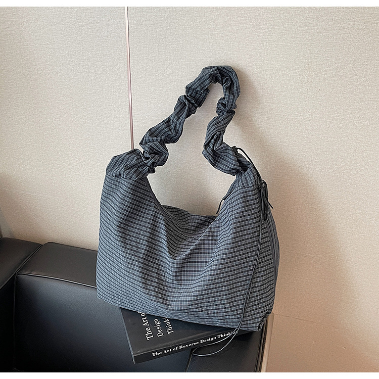 Korean Niche Waffle Texture Single Shoulder Tote Bag For Women, Large Capacity Casual Literary Pleated Shoulder Crossbody Bag For Summer - Thumbnail 6
