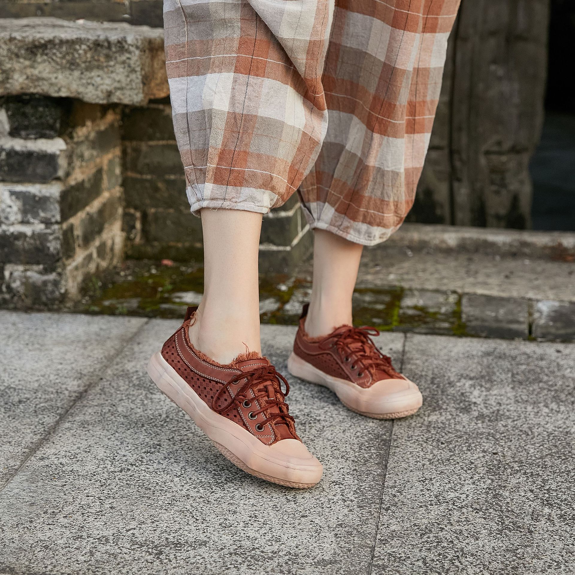 Elite leather retro summer casual footwear platform