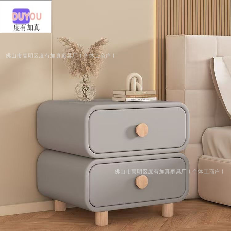 밝은 회색
