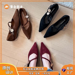 K13-1 ��Ƥ���^�͸��\�چ�ЬŮ�¿�q�����䬔����Ь�����ļ���Ь