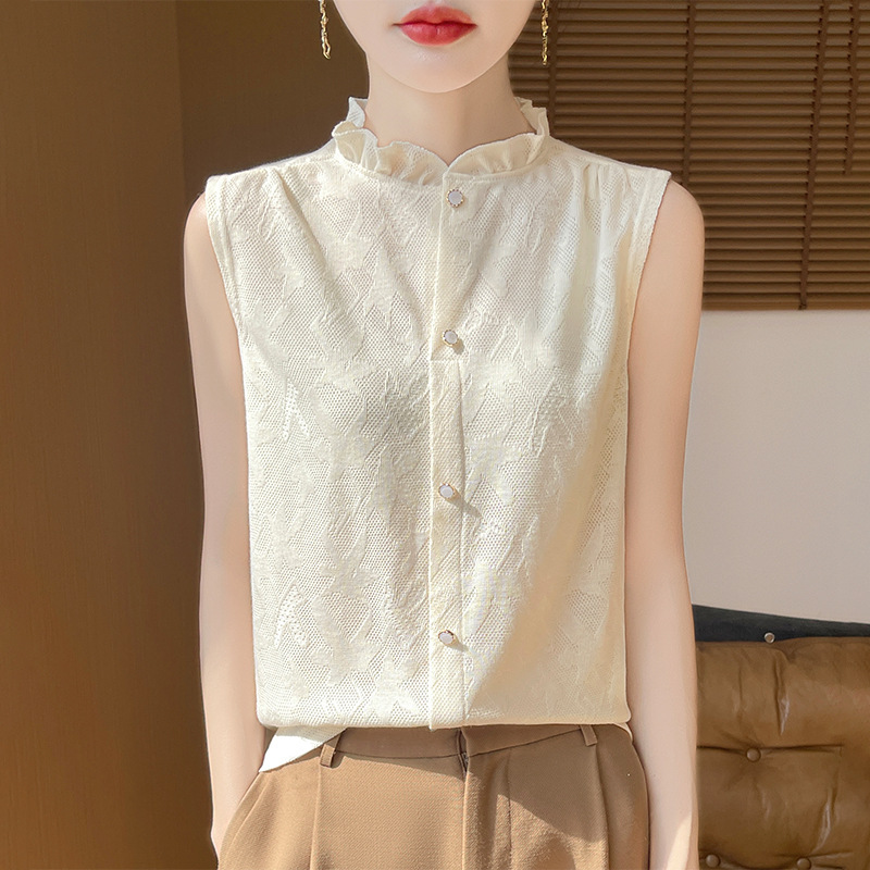 2024 new high-end sense wood-ear semi-high collar sleeveless vest women's inner knitted shirt base shirt top