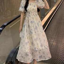 超仙温柔法式方领碎花连衣裙女夏季新款减龄泡泡袖收腰显瘦茶歇裙