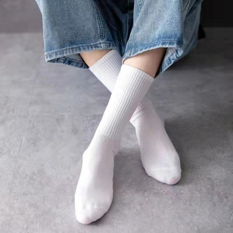 Chaussettes longues de couleur unie pour étudiants et étudiantes, chaussettes de sport mi-tubes, style universitaire, chaussettes longues en filet simples et polyvalentes pour célébrités_voghion.com