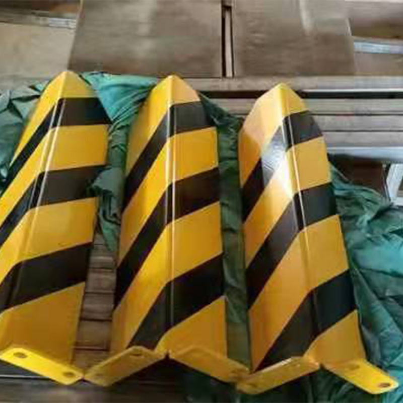 水泥柱货架立柱防撞护脚重型机械设备护脚U型护桩叉车防撞护角铁