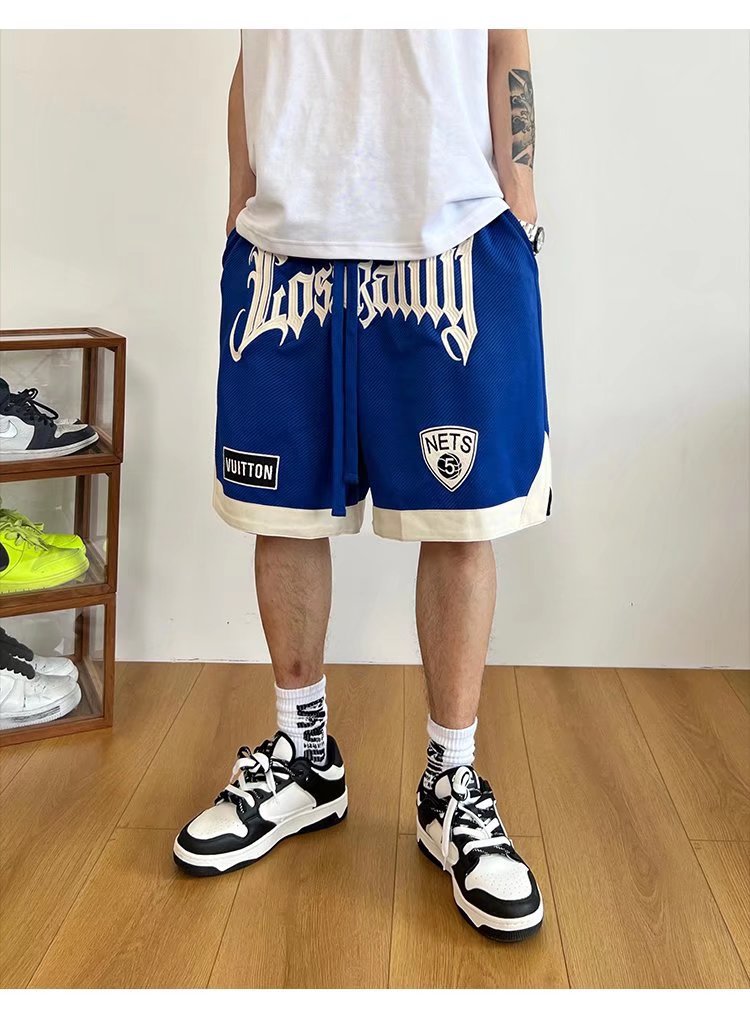 Nuevos pantalones cortos 2024 para hombre, marca de moda, color sólido, contraste simple, pantalones de chándal de cinco puntos rectos sueltos casuales