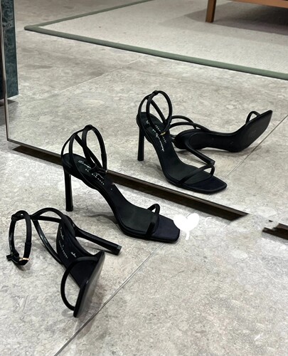 King's same style  summer new square toe open toe high heels women's one-word elegant temperament stiletto sandals French style