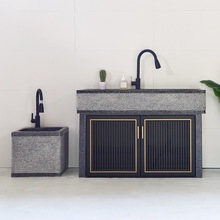 �r�����ϴ�³ؑ���ͥԺ�����һ��@��̨��һ�w���Î����ˮ��ʯ�^