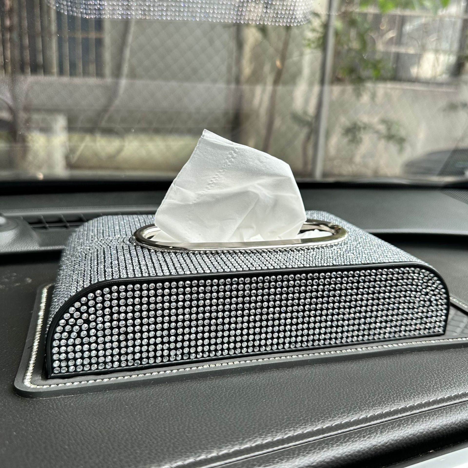 Diamond-Encrusted Car Tissue Box, Creative Car Interior Tissue Box, High-End Car Tissue Cover, Fashionable Decoration