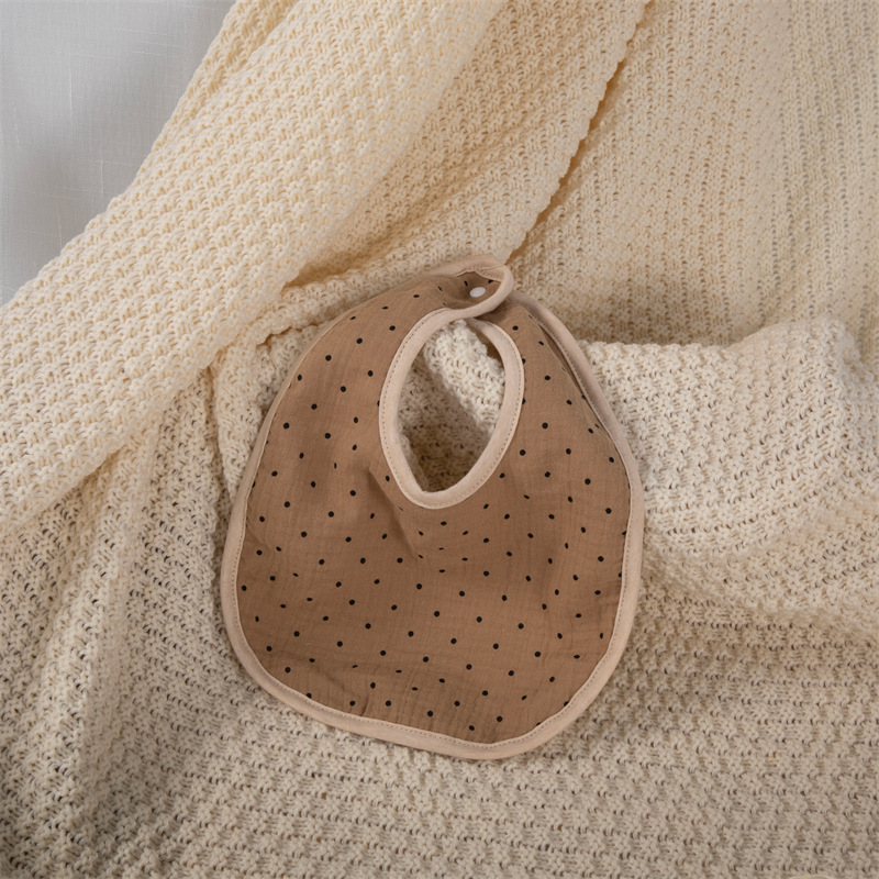 Toalla de saliva en forma de U con estampado de algodón de clase A, gasa de 4 capas de algodón impermeable para bebés, suave y absorbente para hombres y mujeres baberos para bebés