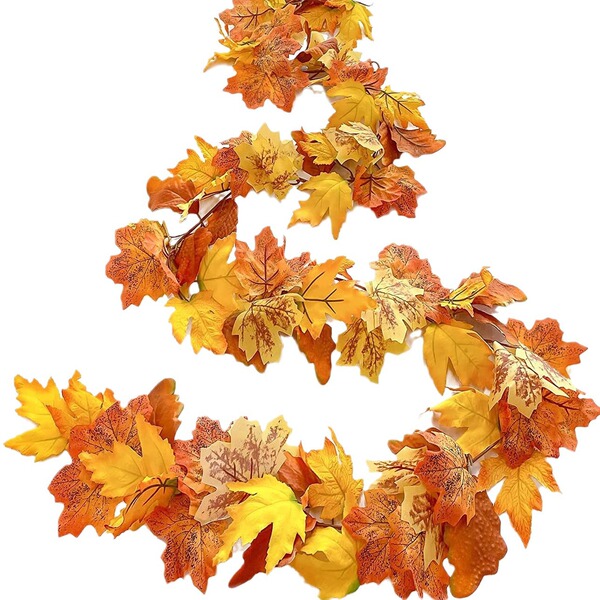 Realistic Christmas maple leaf
