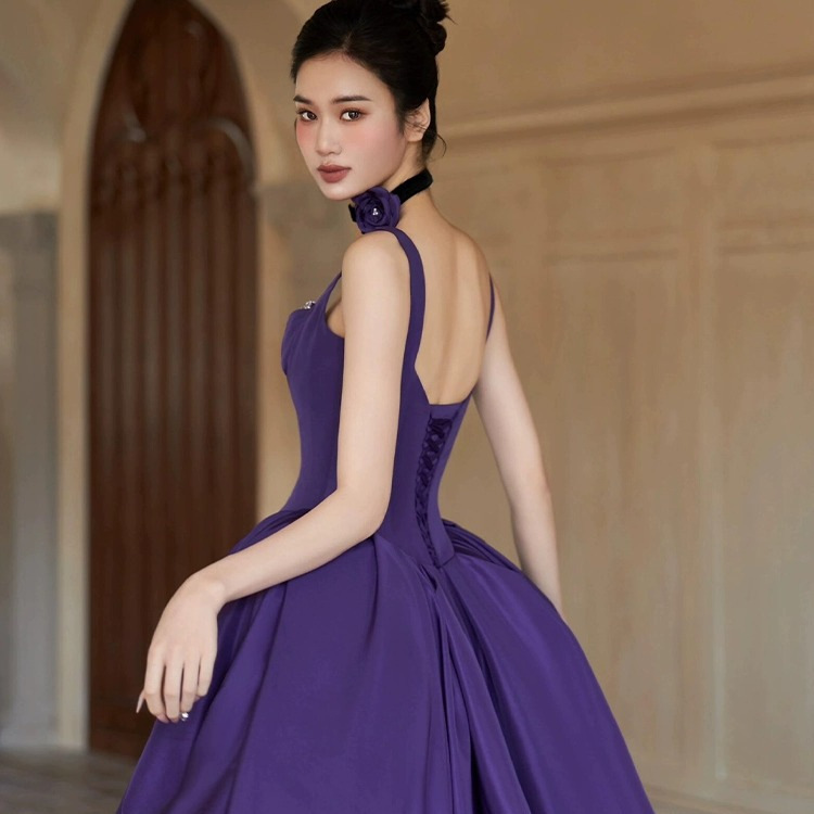 Purple string temperamento vestido de noche otoño 2025 nuevo estilo simple satén de fiesta de cumpleaños vestido elegante