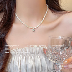 high-grade rhinestone square sugar pearl necklace for women light luxury minority elegant beaded clavicle chain internet celebrity same style ornament full figure