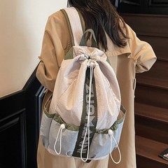 新款字母轻便户外徒步登山包撞色时尚双肩包女大容量健身包旅行包