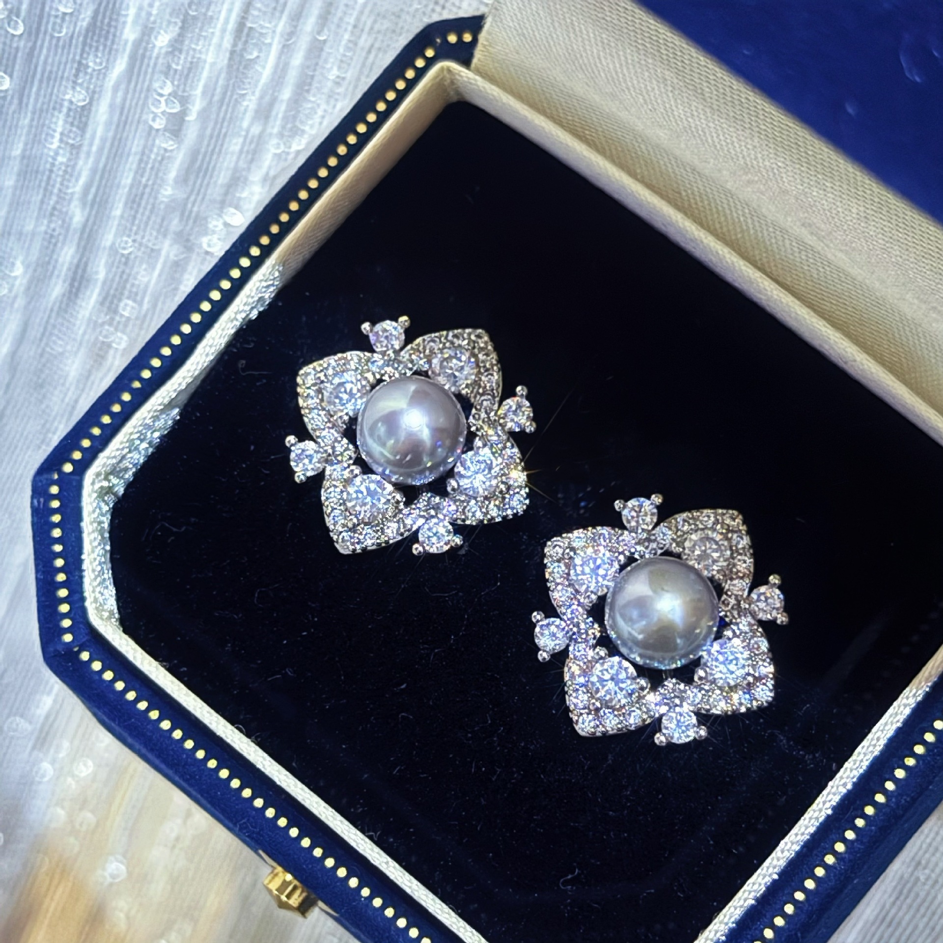 ����Դͷ���α�͸�ʯ�����ϵ��Ȼ��ˮ�����׹������ָ������װ