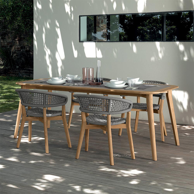 Mesa y silla de madera maciza al aire libre, silla de teca roja, balcón y silla de caña, combinación de sillas de caña
