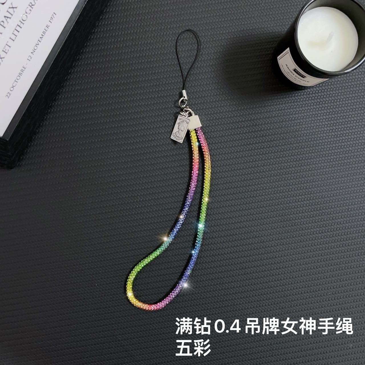 Marca de moda original, etiqueta de diamante completa, cadena de teléfono móvil, caja de teléfono móvil, cordón de bolso, colgante de muñeca, estilo colorido