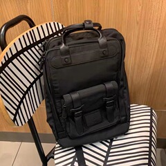 スウェーデンファッション北欧スタイルパソコンリュックサック男性女性ファッション大容量旅行鞄通勤学生カバン