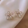 Universal brand earrings from pearl, silver 925 sample, flowered