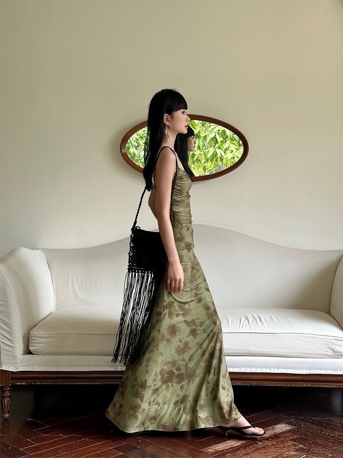 新しい中国式の緑の網の紗の花のガーターのワンピースの女性の夏の設計の高級な気質は腰を収めて尻の魚の尾のロングスカートを包みます。