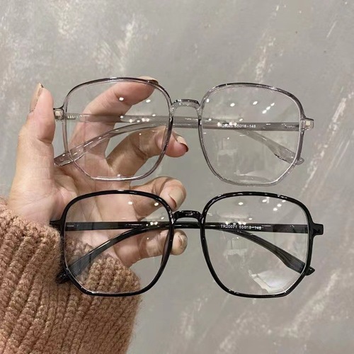 32057 Transparent Black Frame Glasses for Women, Suitable for Pale Face, Reduces Face Size for Larger Faces, Prescription Glasses