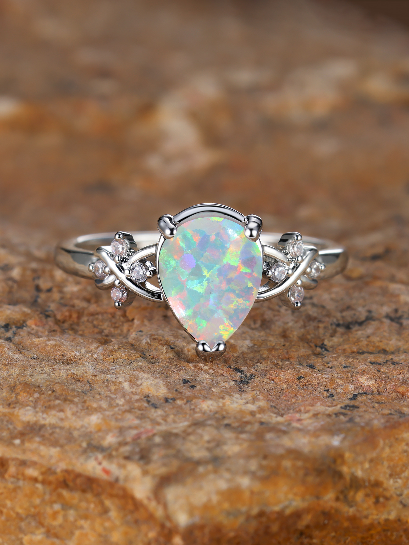 Simple Style Water Droplets Copper Inlay Opal Zircon Rings display picture 4