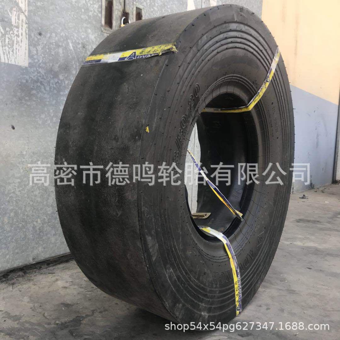 Suministro 13/80-20 rueda de goma rodillo liso 1100-20 14/70-20 maquinaria de ingeniería neumático