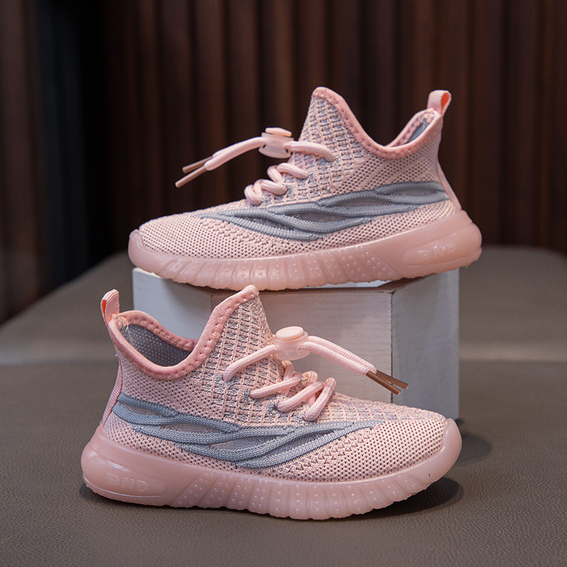 Calzado deportivo para niños, zapatos para niñas, verano 2025 nuevos zapatos blancos, rendimiento de malla transpirable, zapatos de malla de coco para niñas