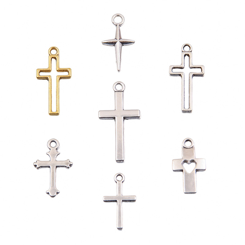 6 Cross Charm Pendant Exquisite Explosive DIY Alloy Retro Hollow Love Keychain Jewelry Pendant