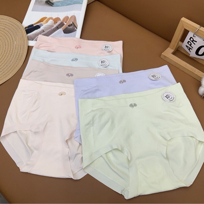 Women's Seamless Nylon Mid-High Waist Hip-Hugging Non-Slip Fashionable Comfortable Briefs Special Price Wholesale Supply