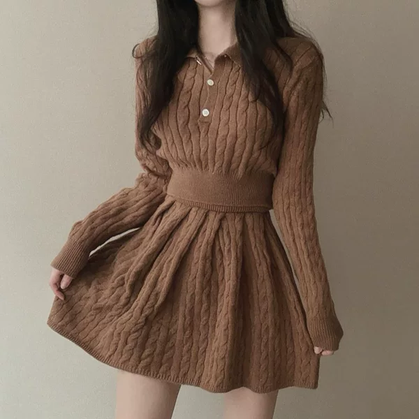 Korean Instagram-Style Slimming and Figure-Flattering Fashion Set, Pure and Alluring Spicy Girl Playful Two-Piece Sweater and Pleated Skirt