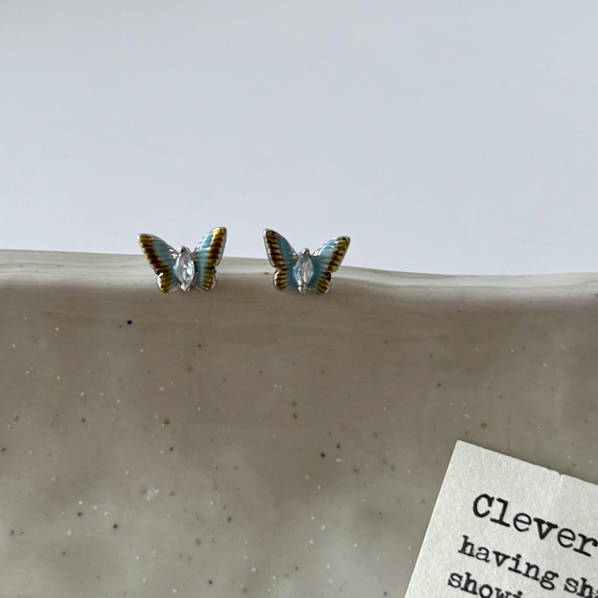 Butterfly ear