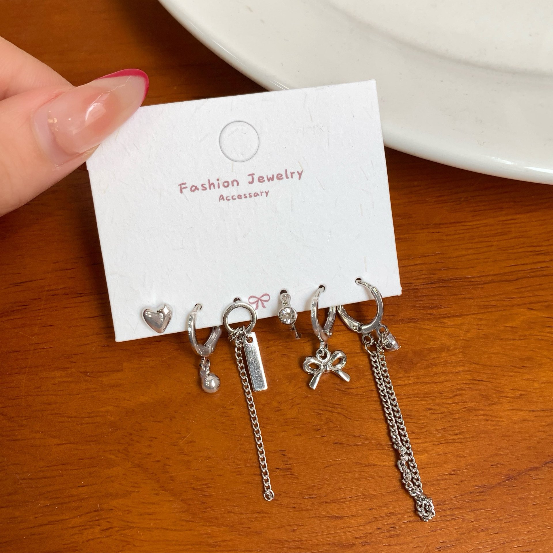 ERK10 스타일 10 레터 피스 귀걸이 세트