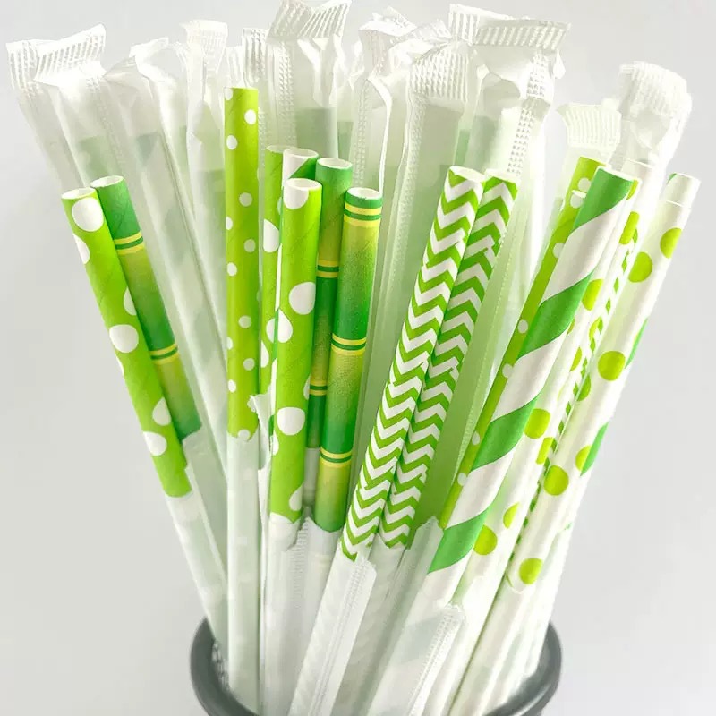 Un gran número de en stock paja de papel desechable al por mayor degradable solo embalaje independiente de papel de paja de color blanco y negro marrón