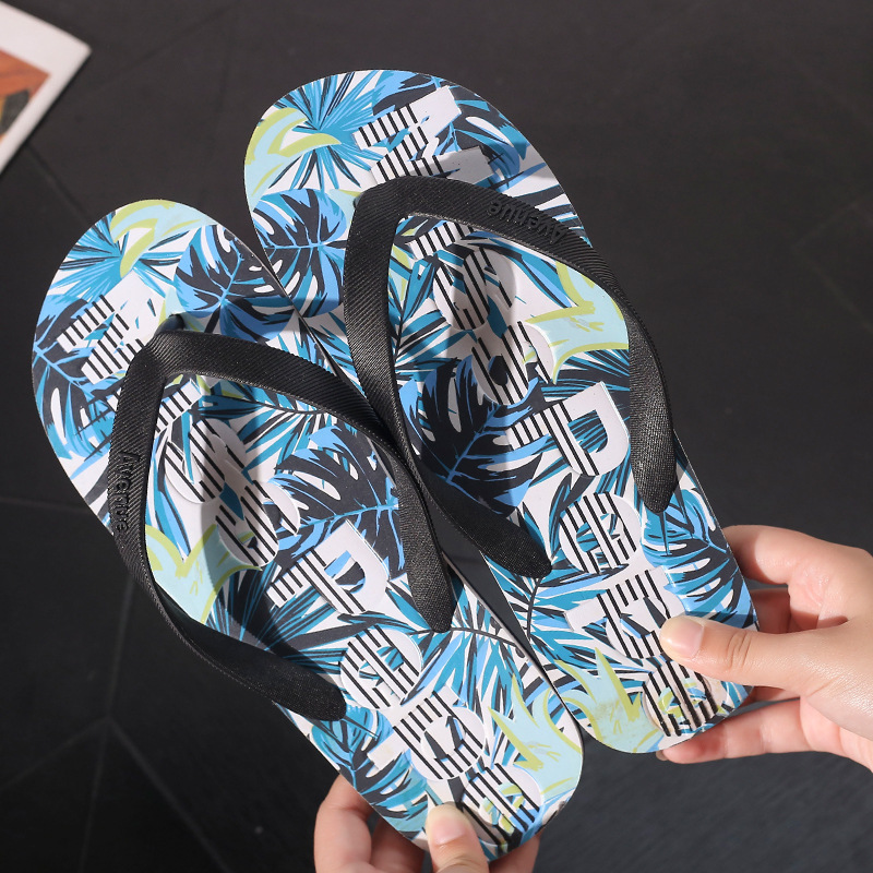 Hermosas zapatillas de verano de moda para mujeres nuevas zapatillas de baño antideslizante para estudiantes nuevas zapatillas de playa