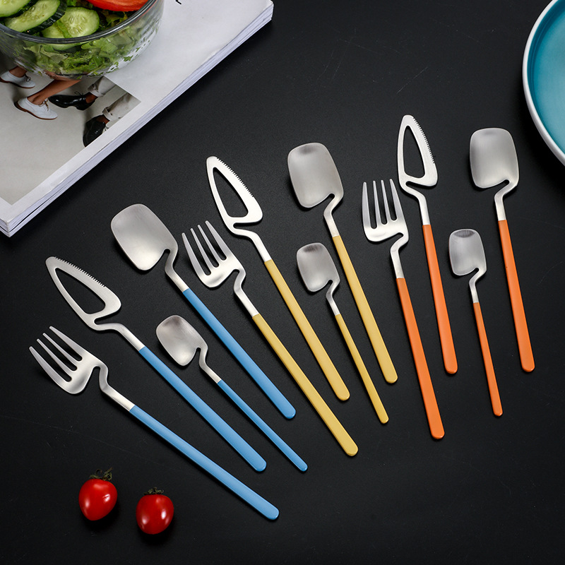Amazon 304 acero inoxidable montado en la pared de titanio plateado cuchillo y tenedor cuchara vajilla occidental creativo taza de café cuchara larga cuchara de hielo tenedor