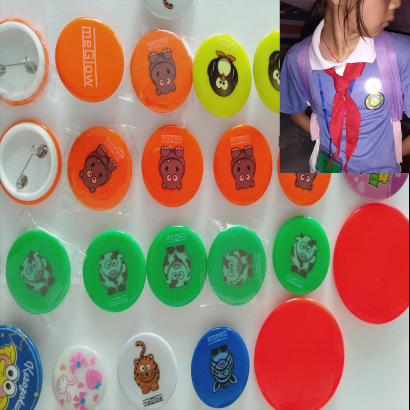 生产可爱创意个性胸章 马口铁PVC徽章可来图卡通图案LOGO自制饰品