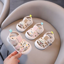 宝宝学步鞋2025夏季新款运动沙滩鞋男童软底防踢凉鞋女孩宝宝凉鞋