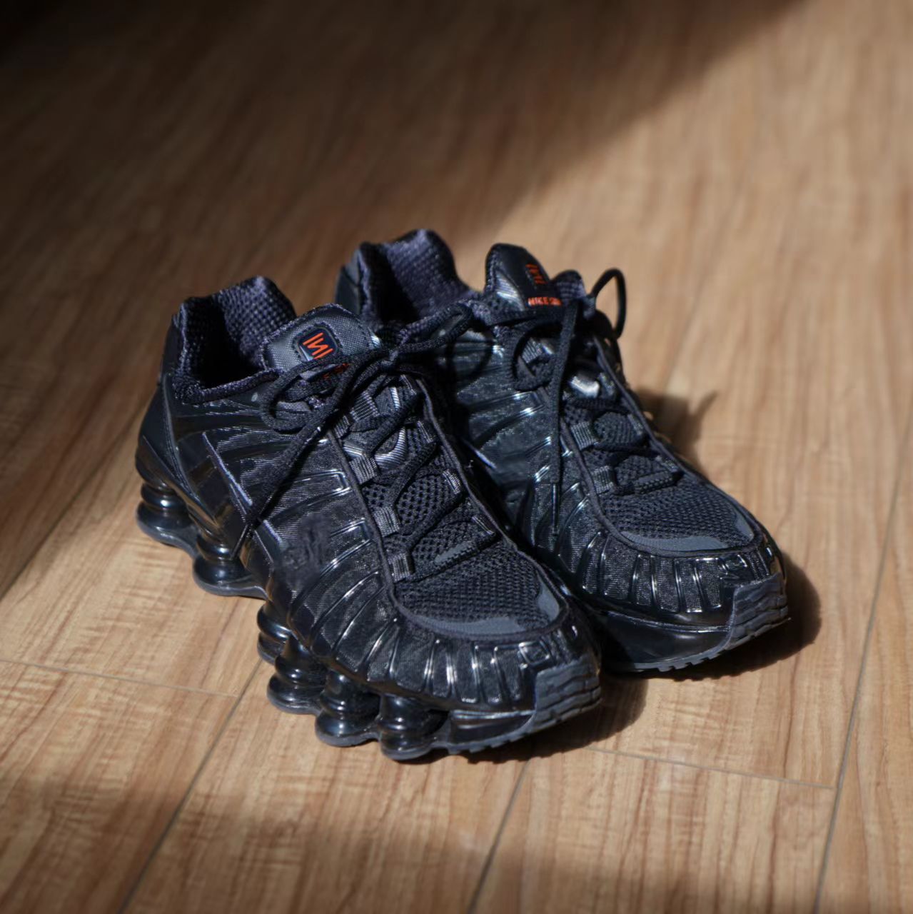 comfortable running sneakers for men and women platform