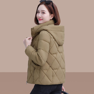 ���ꋌ�������޷�Ů����2025�¿����e���ɶ̿�b�Ӻ�ůС���\