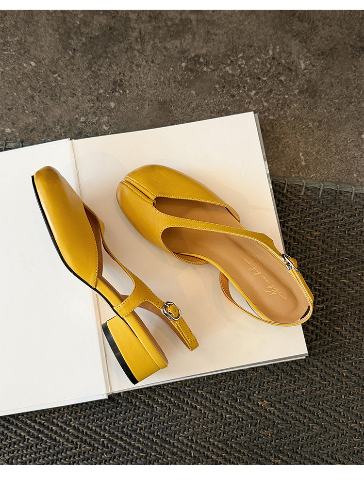 Sandal nữ da trâu chia ngón chân mũi trùm đế bệt — Đỏ (cao 1cm) chi tiết 22