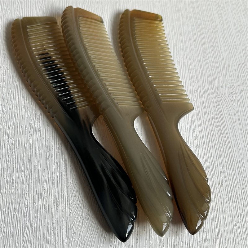 Horn Comb Thickened Handle Carved Massage Comb for Men and Long Hair Scalp Care 18cm quality and texture