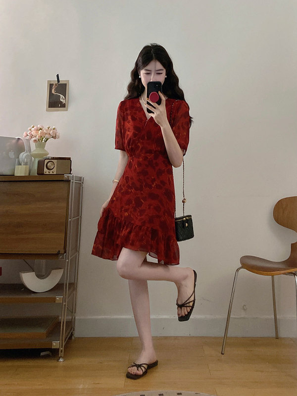 2025 プラスサイズの女性のフレンチレッド気質花柄ドレスファット MM 夏の美しいショートスカートは肉を隠し、スリムに見えます|undefined