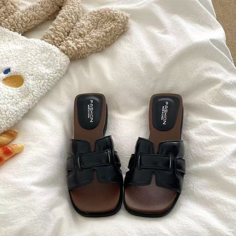 Aumentar la altura de la base gruesa de las zapatillas de verano para mujeres 2026 nuevas zapatillas de color sólido transpirables de tejido antideslizante francés