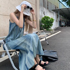 2024大衆デザイン染め気質ストラップワンピース女性夏ゆるい怠惰な海辺のリゾートスカート