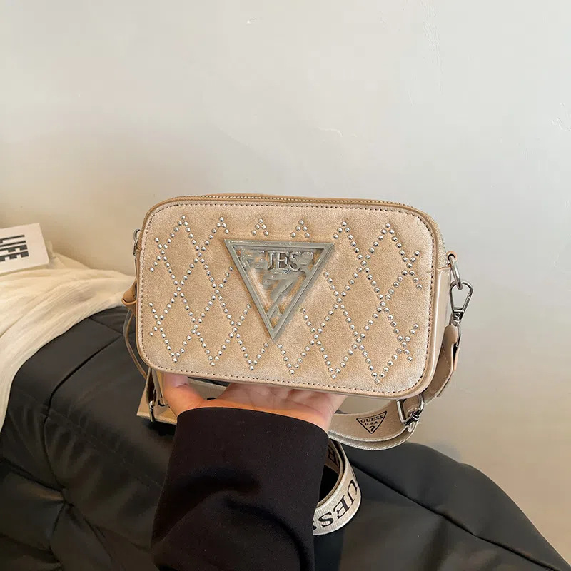 Bolso de cámara transfronterizo para mujer 2025 primavera y verano nuevo estilo estilo moderno y moderno bolso cuadrado pequeño bolso de hombro de diamantes calientes de moda