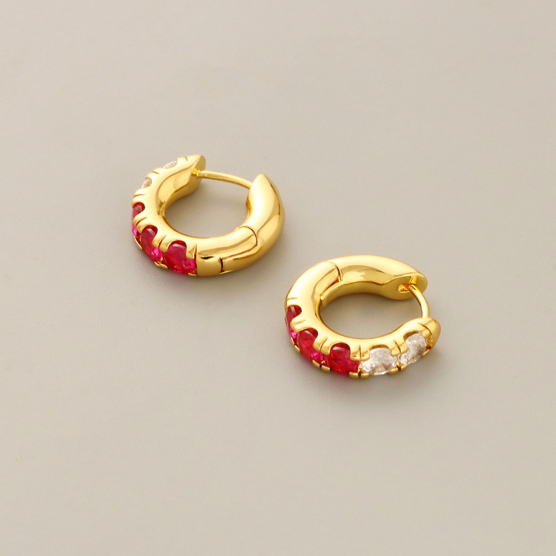 Fashion Geometric Copper Gold Plated Zircon Hoop Earrings 1 Pair