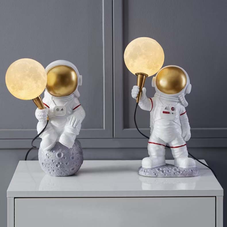 Astronaut Lamp Image 7
